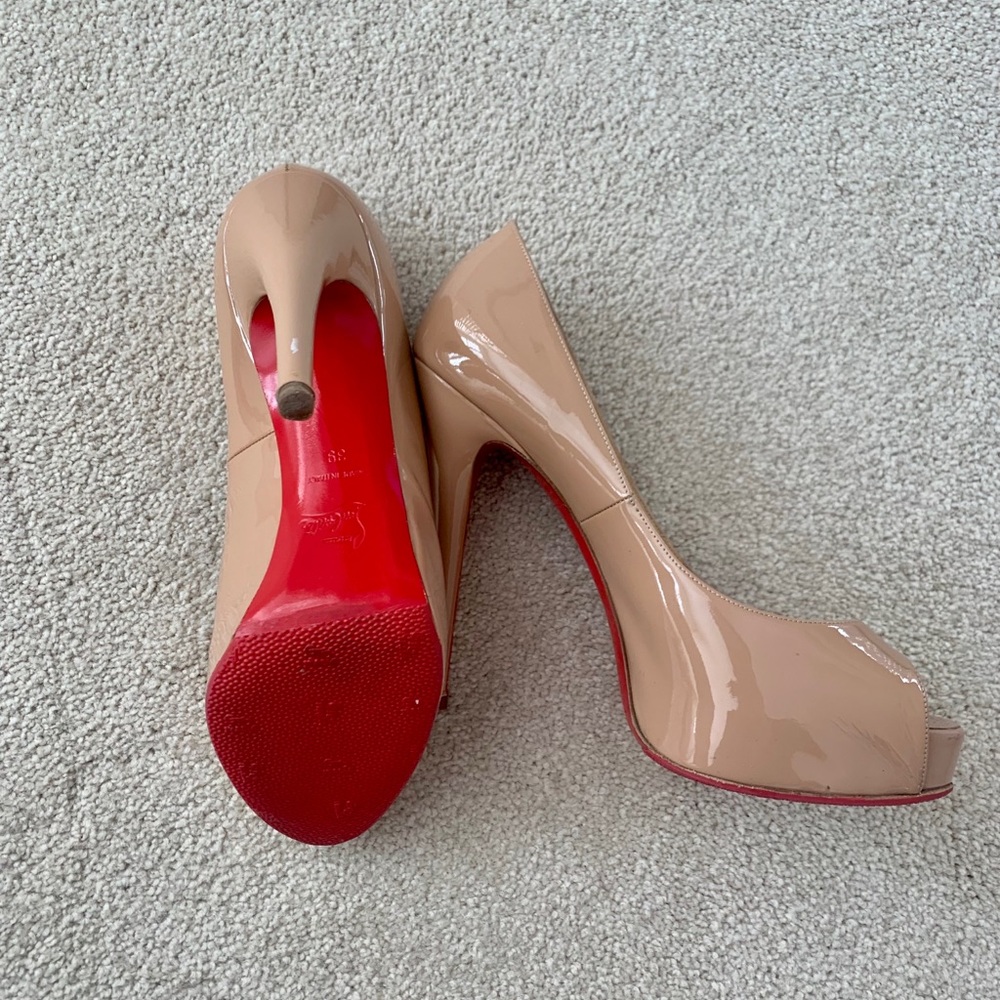 Christian Louboutin patent leather platform pump - Picture 7 of 8